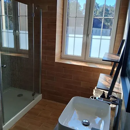 Jeziorna * ボルネ・スリノボ