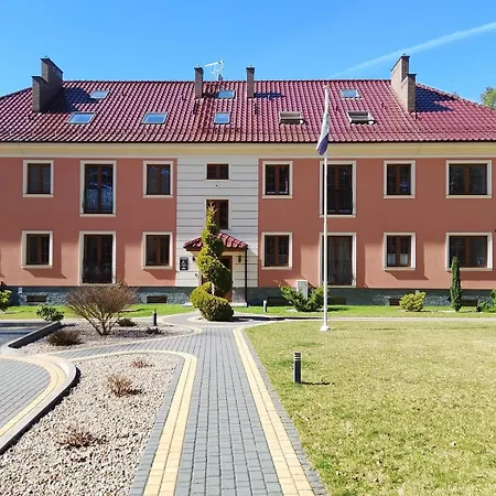 Jeziorna ボルネ・スリノボ